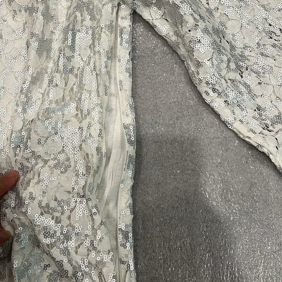 Banana Republic White Lace Silver Matte Sequins 3/4 Sleeve Blouse - Picture 7 of 14